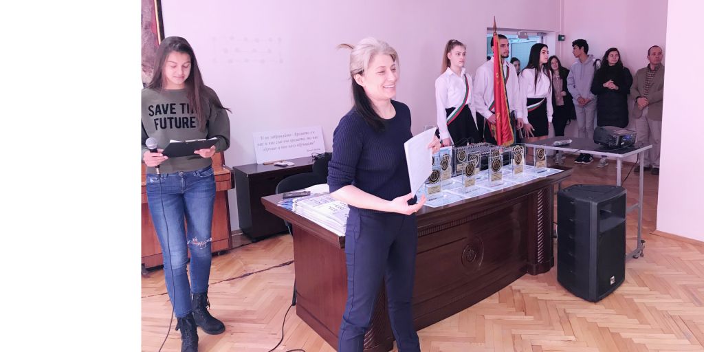 Отличиха най-добрите състезатели на Спортното по повод патронния празник - СУ Васил Левски - Пловдив