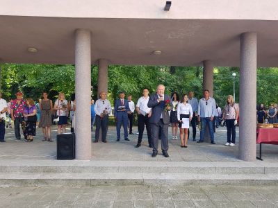 Олимпийски шампиони откриха новата учебна година в Спортното 2