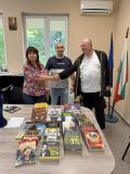 КНИГАТА-ПРОЗОРЕЦ КЪМ СВЕТА - малка снимка